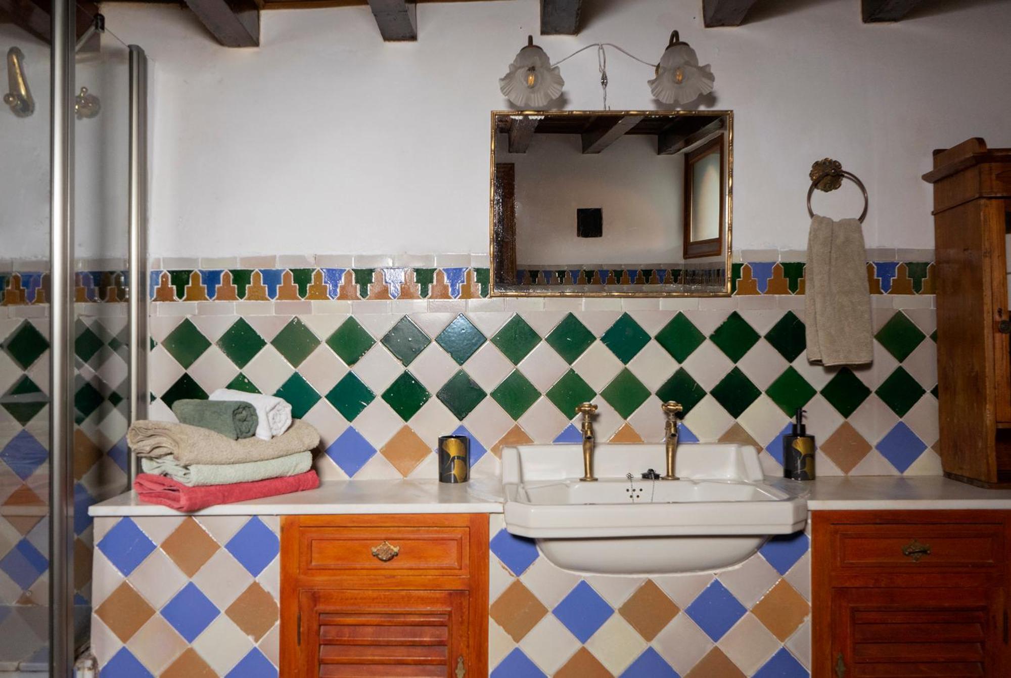 Oripando Private Rooms Granada Bagian luar foto